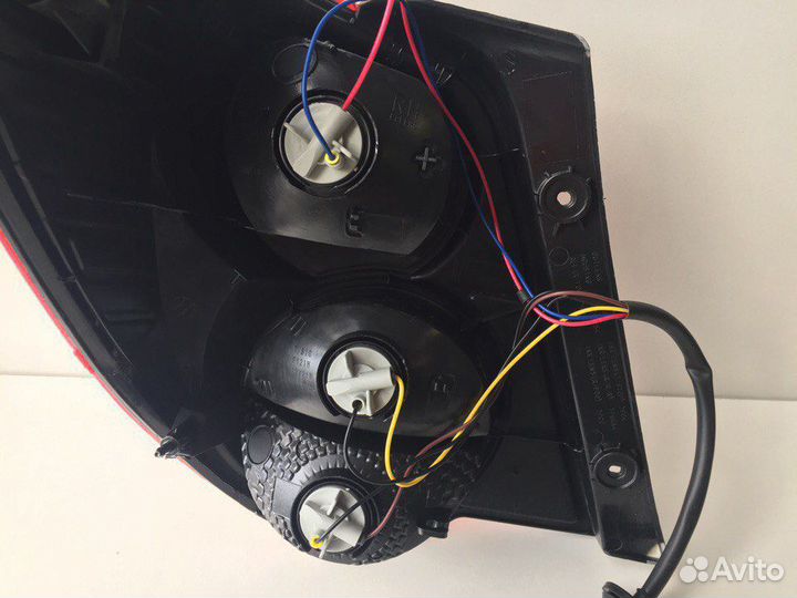 Фонарь задний правый Chevrolet Aveo T300