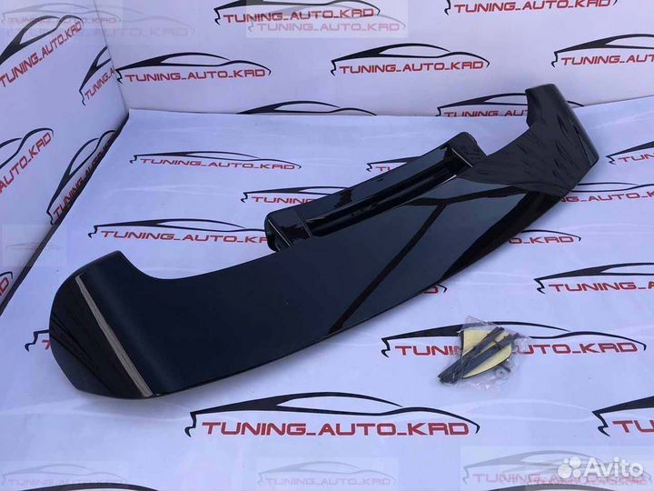 Спойлер на верх Toyota LC 100 Lexus LX470