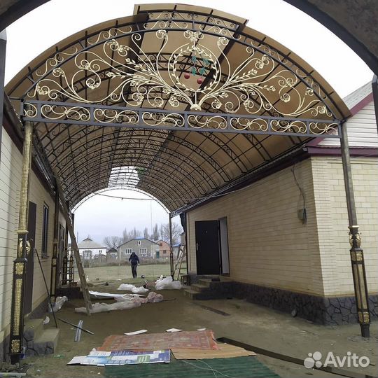 Навес из поликарбоната