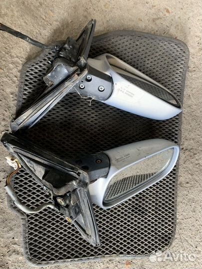 Боковое зеркало правое левое Ниссан Авенир