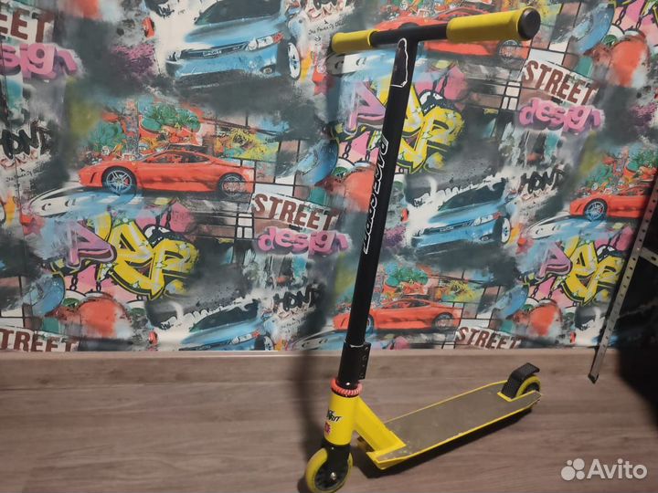 Трюковой самокат