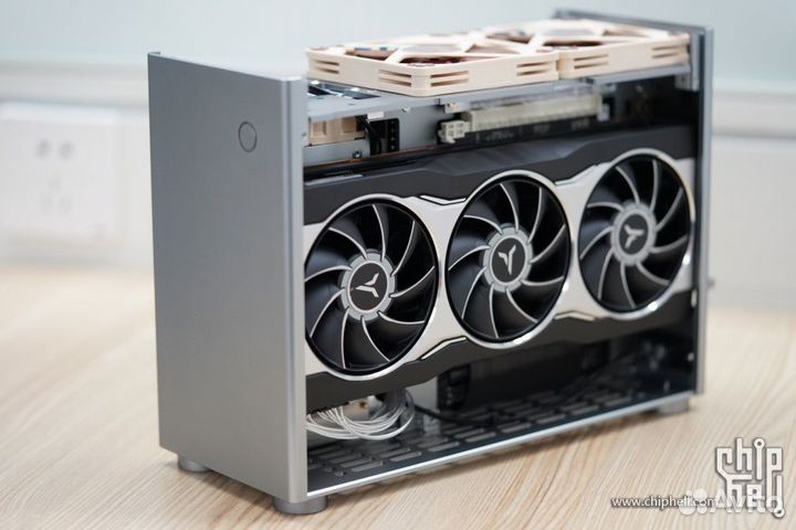 SFF ITX корпус 6.2л для RTX 4070