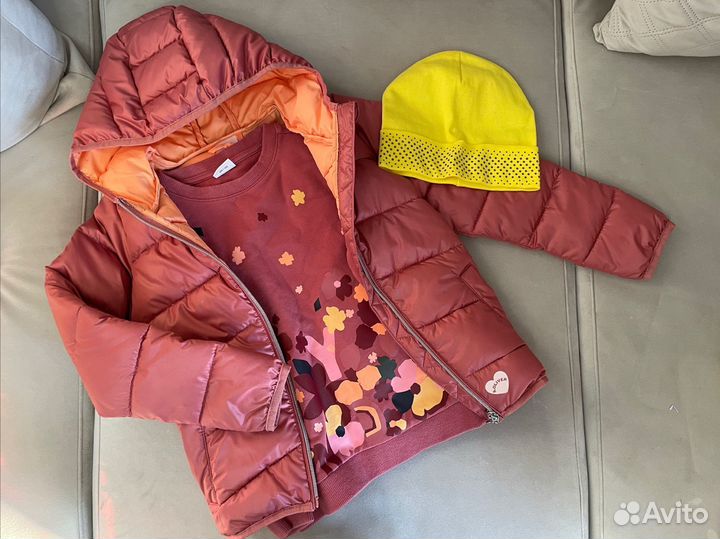 Демисезонная куртка на девочку 116