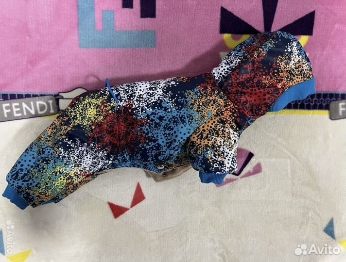 Продам комбинезон для собак