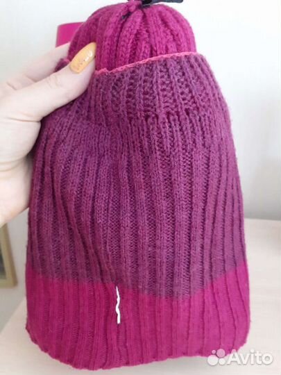 Шапка вязаная со Swarovski и натуральным помпоном