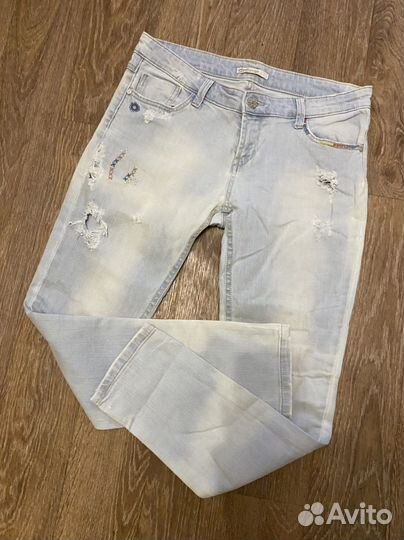 Джинсы Stradivarius