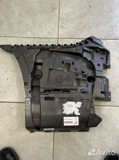 Кронштейн бампера задний левый BMW G11