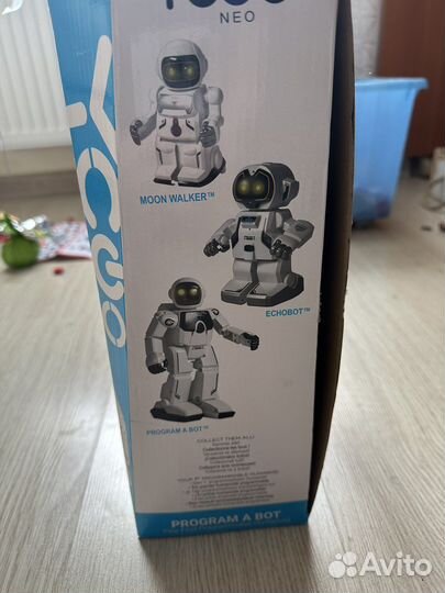 Игрушка робот