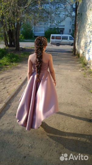 Нарядное платье