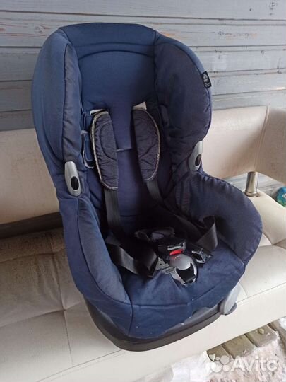 Автокресло 9-18кг maxi cosi