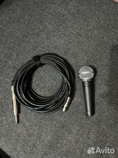 Микрофон Shure sm58