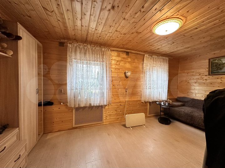 Дом 157,3 м² на участке 15 сот.