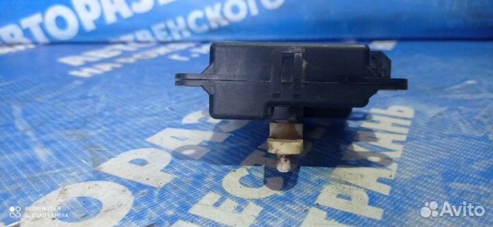 Моторчик заслонок отопителя Nissan Qashqai J10