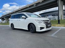 Nissan Elgrand 2.5 CVT, 2017, 54 000 км, с пробегом, цена 3 200 000 руб.