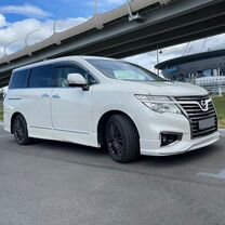 Nissan Elgrand 2.5 CVT, 2017, 54 000 км, с пробегом, цена 3 100 000 руб.