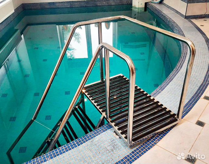 Лестница в бассейн из нержавейки под заказ