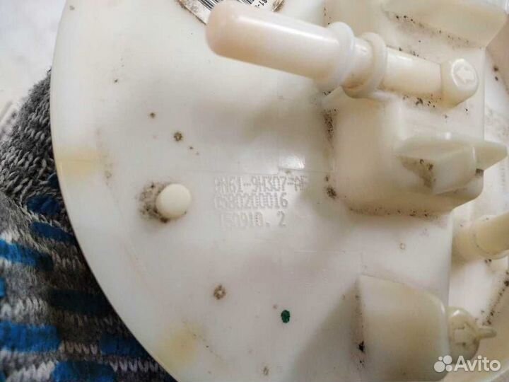 Бензонасос корпус бензонасоса В сборе mazda axela