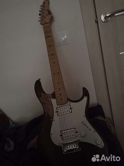 Электрогитара cort