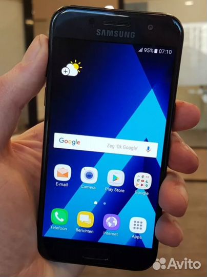Samsung Galaxy A3 (2017) SM-A320F/DS, 2/16 ГБ