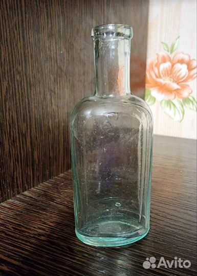 Бутылка стеклянная