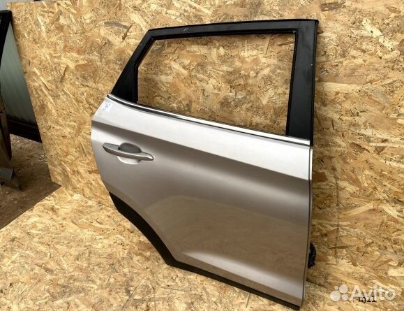 Дверь задняя правая Хендай Туксон 3 TL