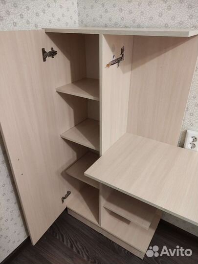 Письменный стол школьный