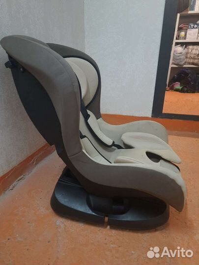 Детское автомобильное кресло до 18кг