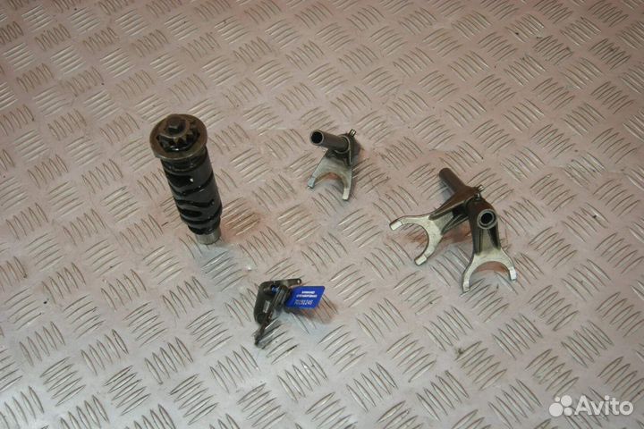 Вал копирный с вилками Suzuki VS750 Intruder