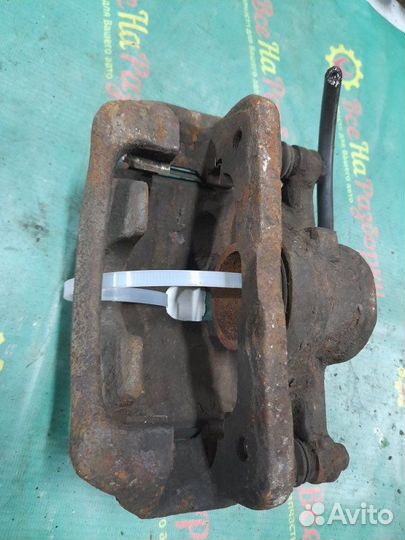 Суппорт передний левый Honda Accord 5