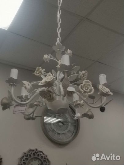 Люстра потолочная новая