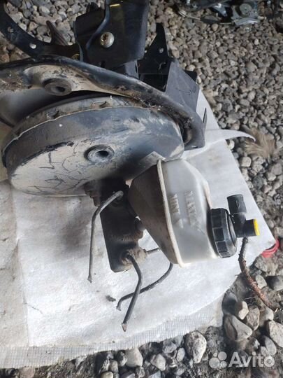 Усилитель тормозов вакуумный Renault Clio 2 Symbol