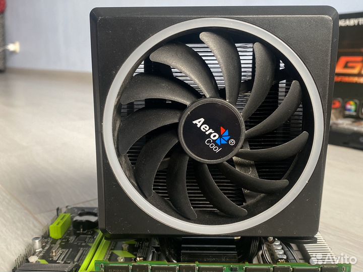 Комплект. Xeon e5 2689 + 16 ram+кулерAeroCoolcylon