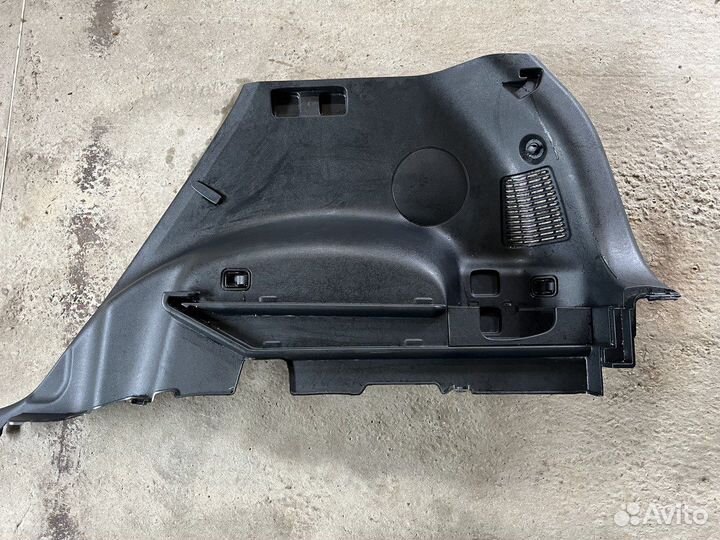 Обшивка багажника правая KIA Sportage 4 QL