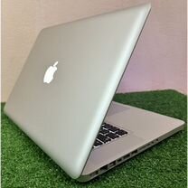 Apple MacBook Pro 15 на Core i7/SSD/8гб озу