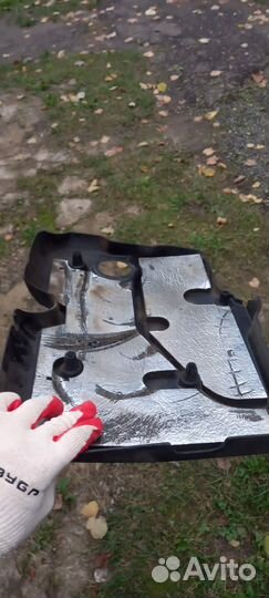 Крышка двигателя приора