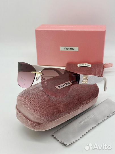 Солнцезащитные очки miu miu