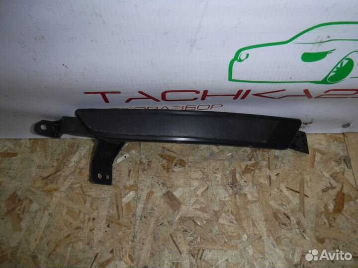 Заглушка птф заднего бампера Land Rover Discovery