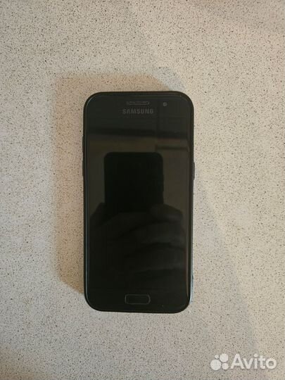 Samsung Galaxy A3 (2017) SM-A320F/DS, 2/16 ГБ