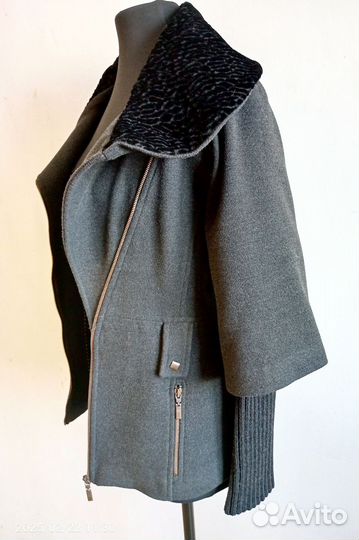 Пальто женское 46разм, укороченное Турция