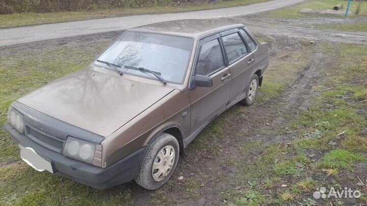 ВАЗ 21099 1.5 МТ, 1999, 215 000 км