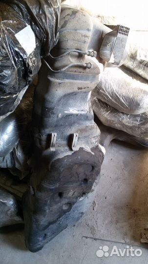 Ниссан микра к 12 бак топливный