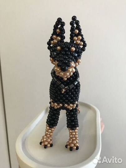 Доберман из бисера