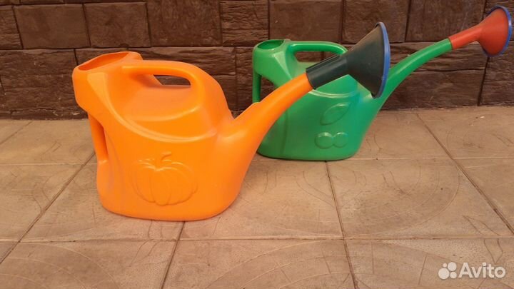 Лейка садовая