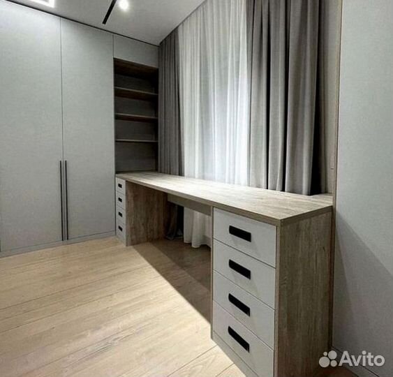 Шкаф в прихожую на заказ. Доставка и сборка