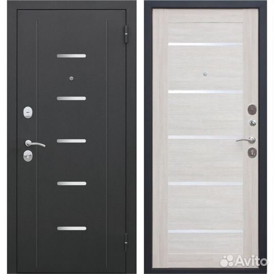 Входная дверь 