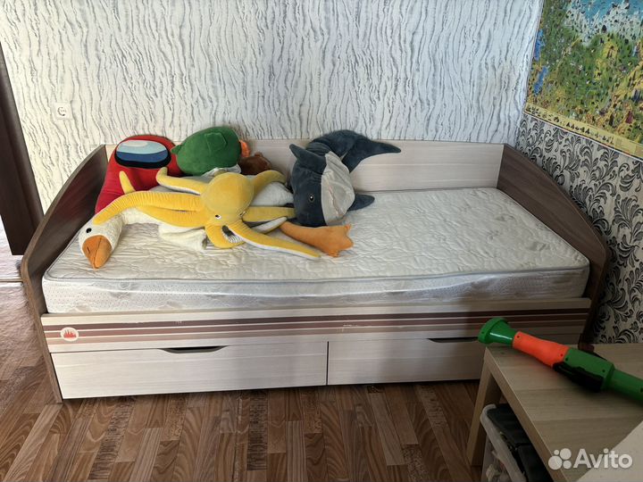 Комплект мебели для детской