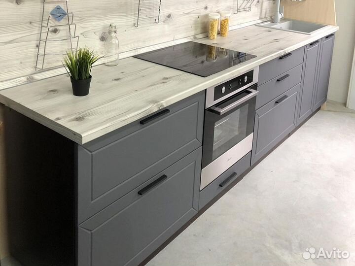 Угловая кухня в наличии