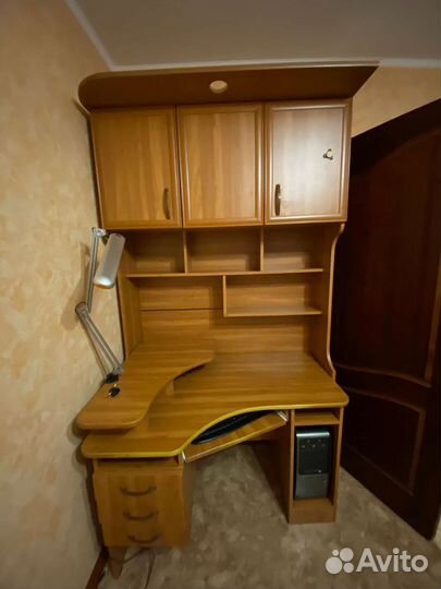 Школьный уголок