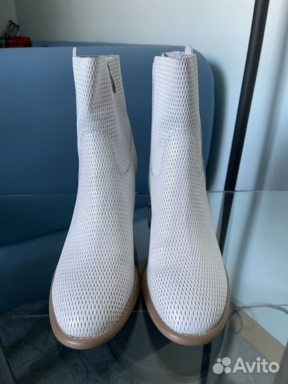 Ботинки женские Ekonika