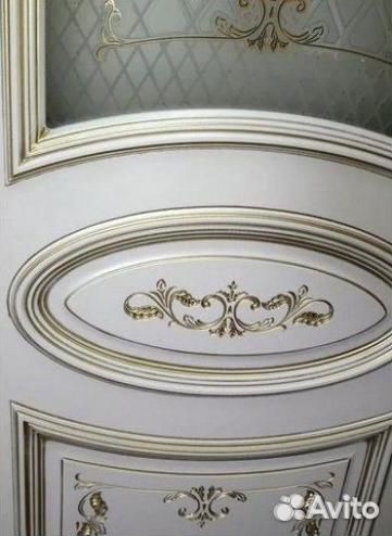 Межкомнатные двери классика с узором